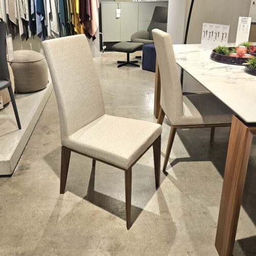 BESS Dining Chairs: Floor Models
