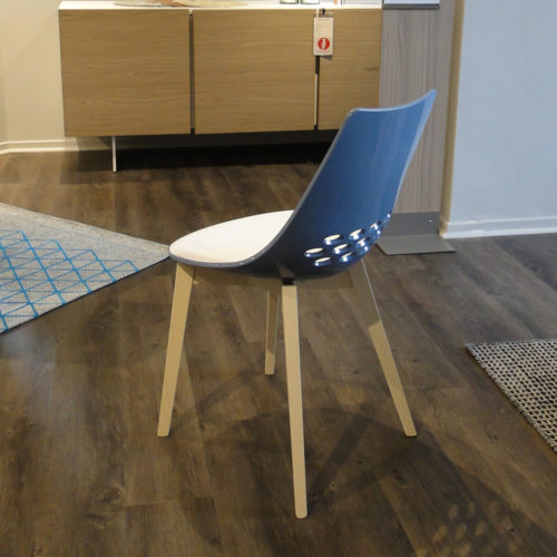 Jam W Chair : Floor Model