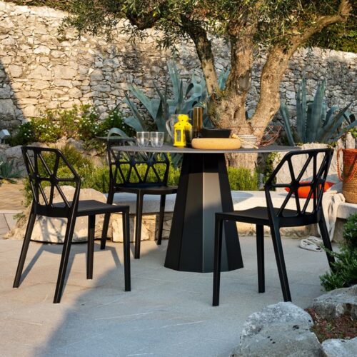 Dix Table - Outdoor
