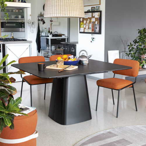 Hey Gio! Square Extension Table