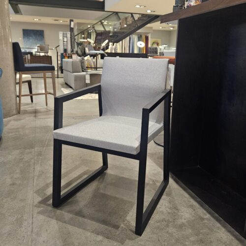 GRID Chair: Floor Model