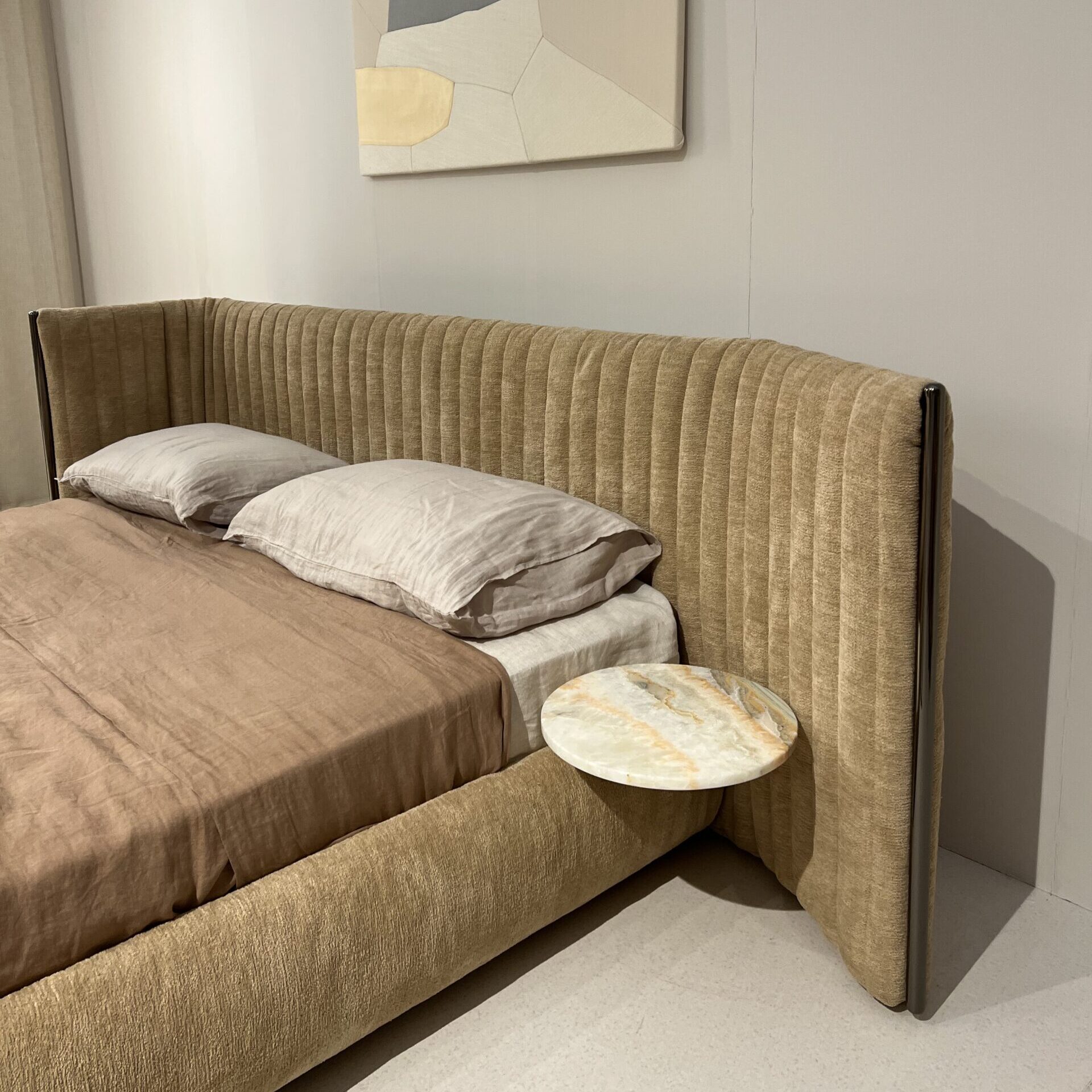 Metis Bed – Folding Headboard