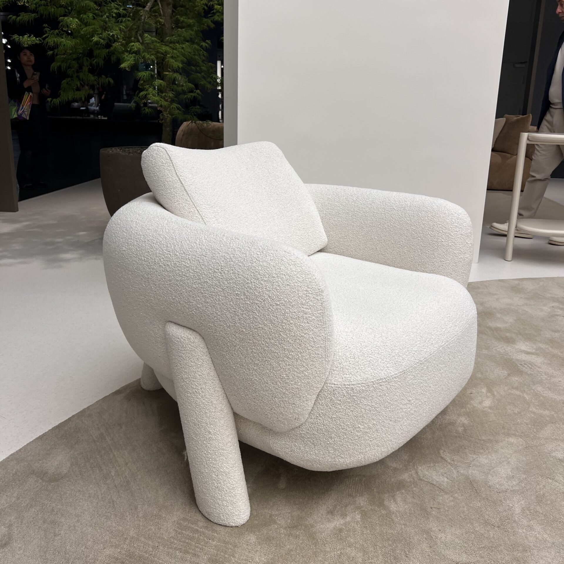 Anam Lounge Chair