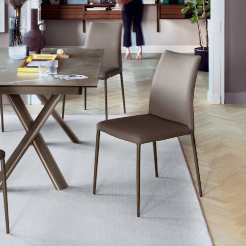 Atlas Chair
