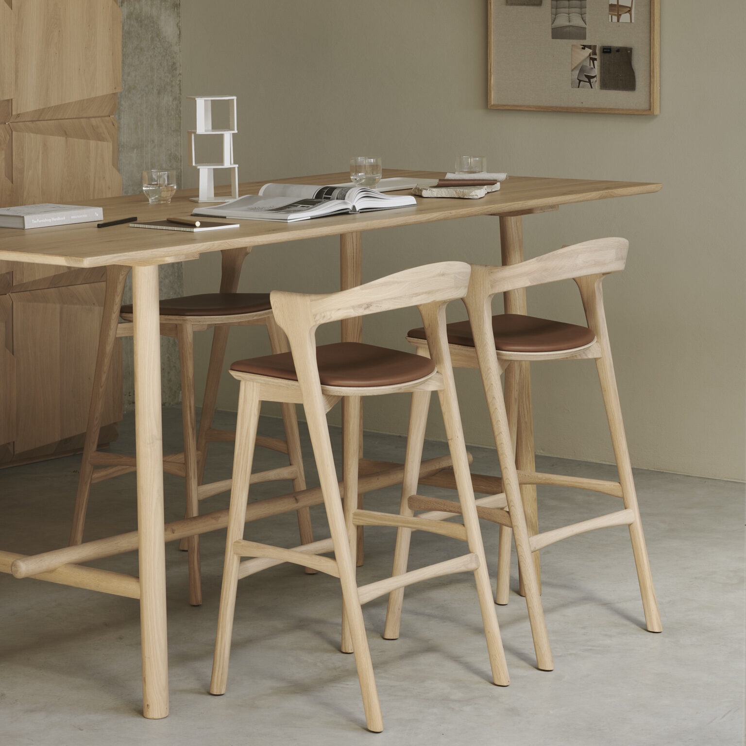 Nat. Oak + Cognac leather